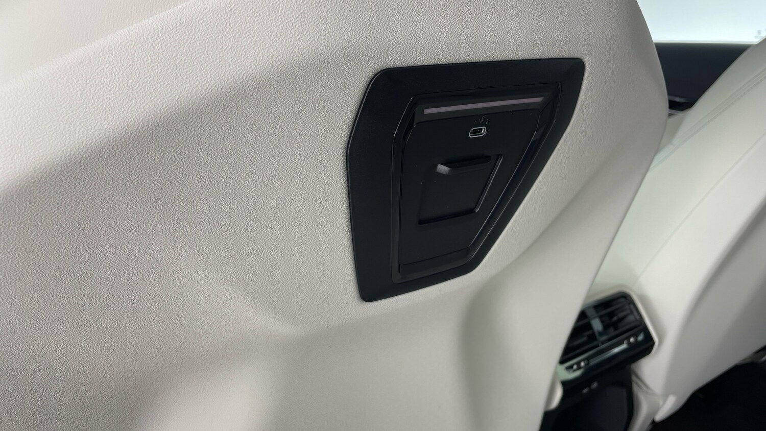 Used BMW 5 Series 2024 for sale - 76157031: Photo 33