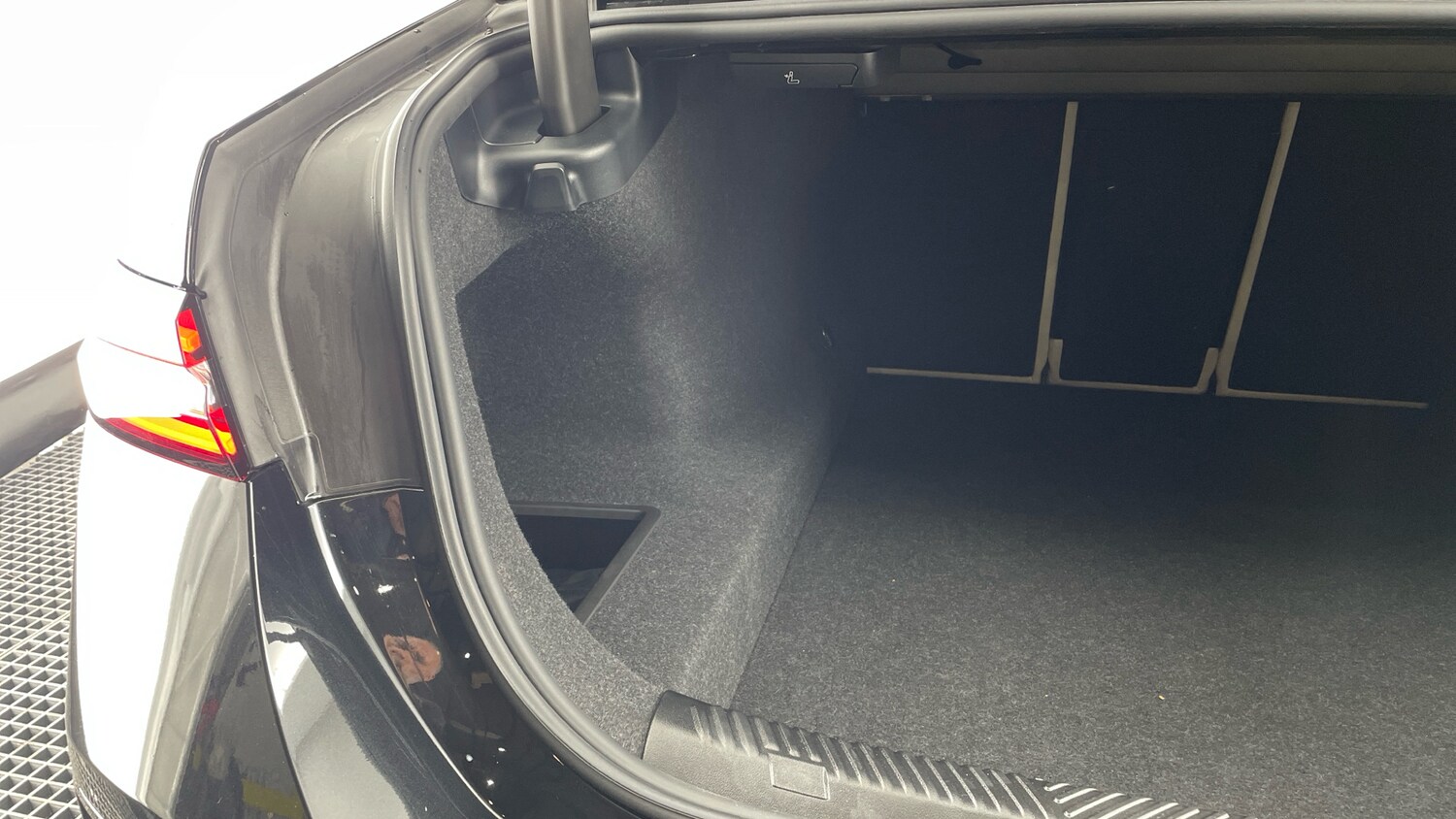 Used BMW 5 Series 2024 for sale - 76157031: Photo 39