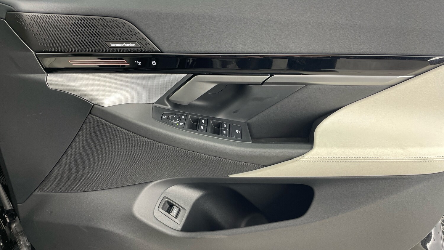 Used BMW 5 Series 2024 for sale - 76157031: Photo 50