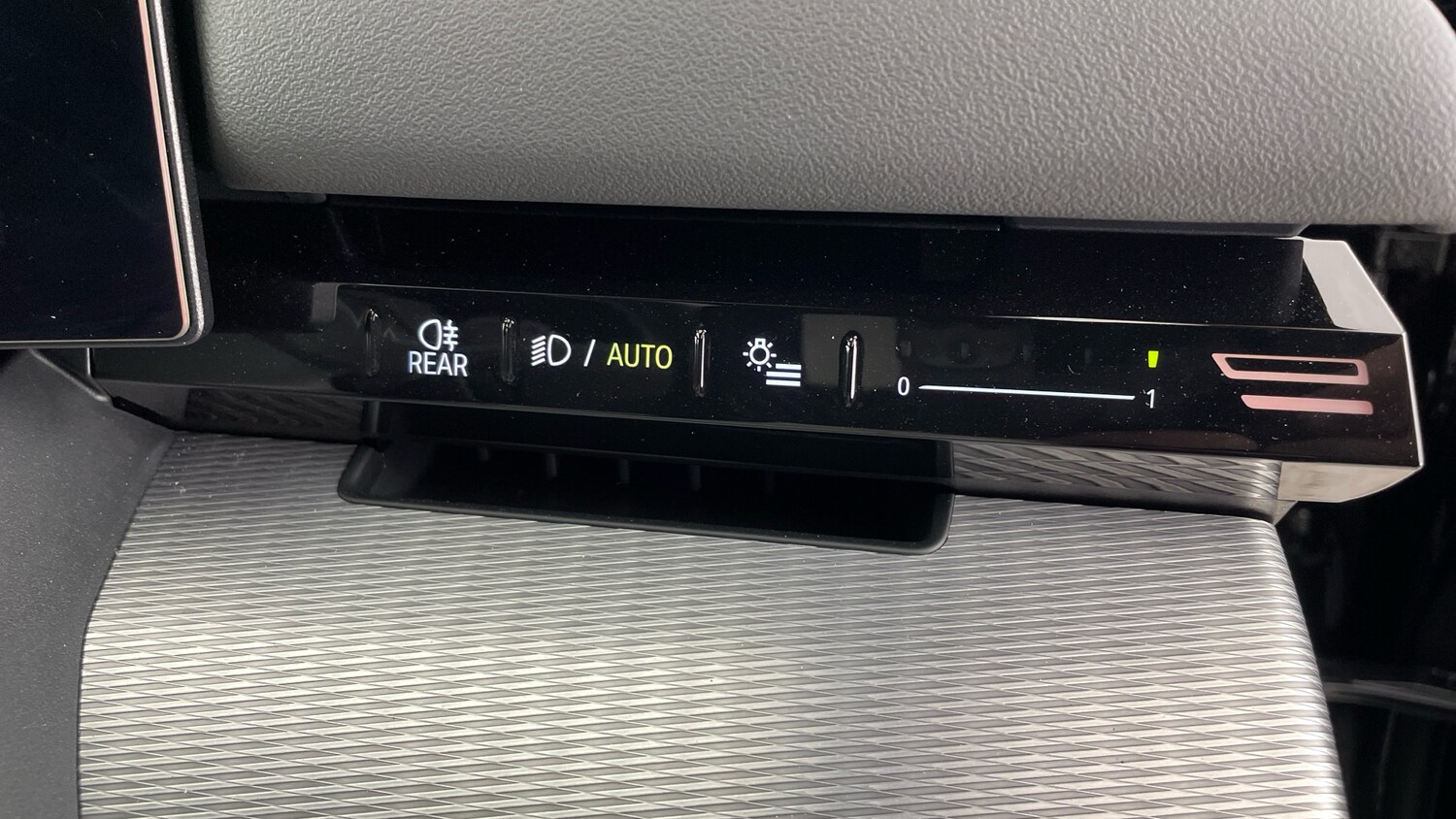 Used BMW 5 Series 2024 for sale - 76157031: Photo 53