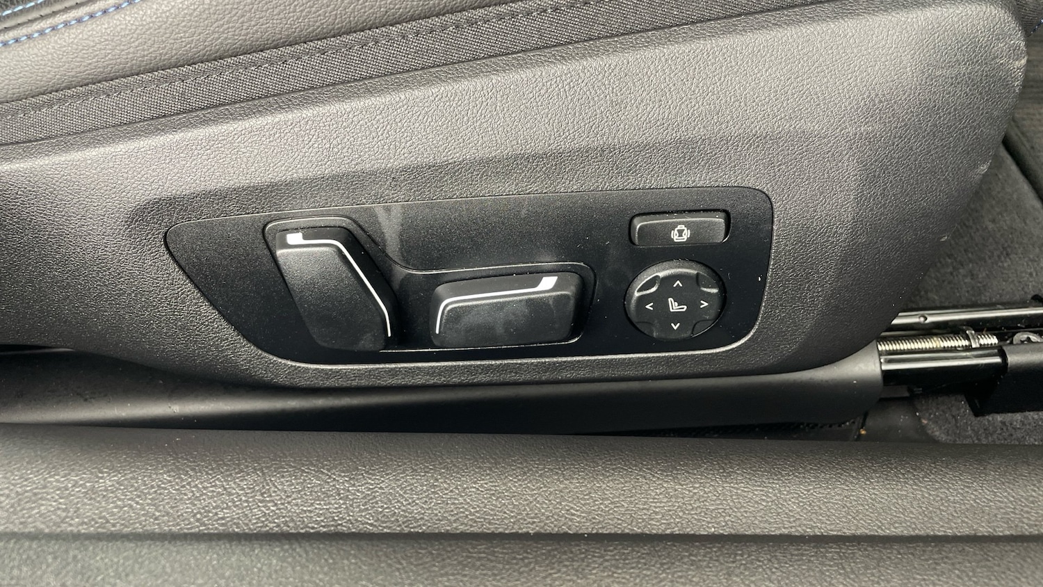 Used BMW 4 Series 2024 for sale - 76734960: Photo 46