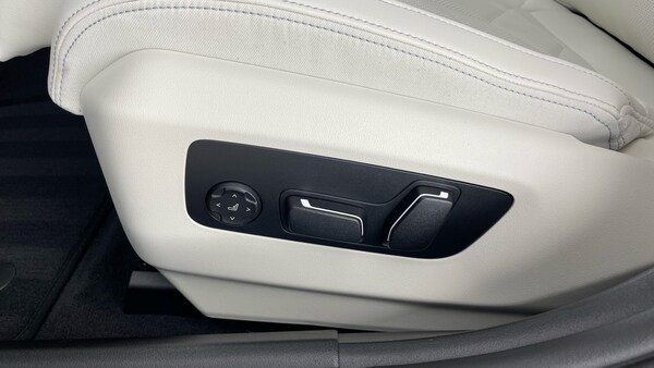 Used BMW 5 Series 2025 for sale - 76184303: Photo 29