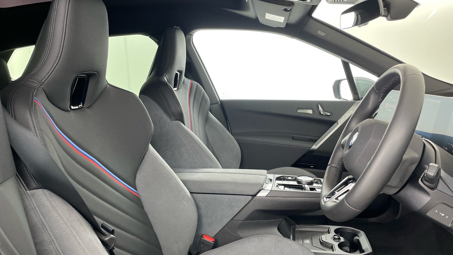 Used BMW iX 2025 for sale - 77775003: Photo 11