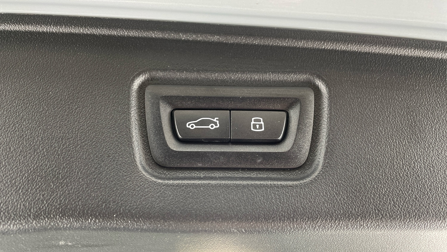 Used BMW 5 Series 2025 for sale - 77595168: Photo 42