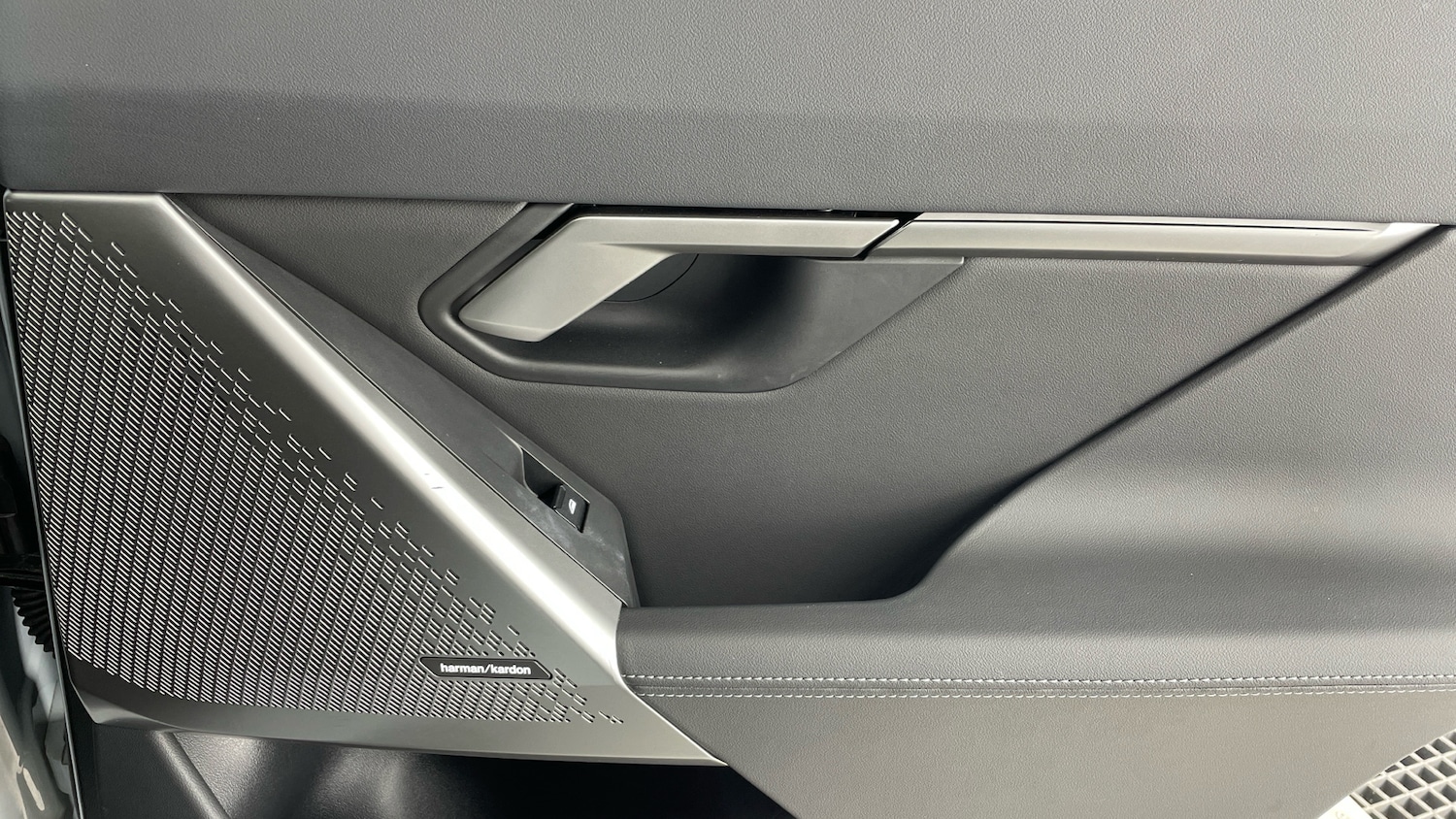 Used BMW 5 Series 2025 for sale - 77595168: Photo 45