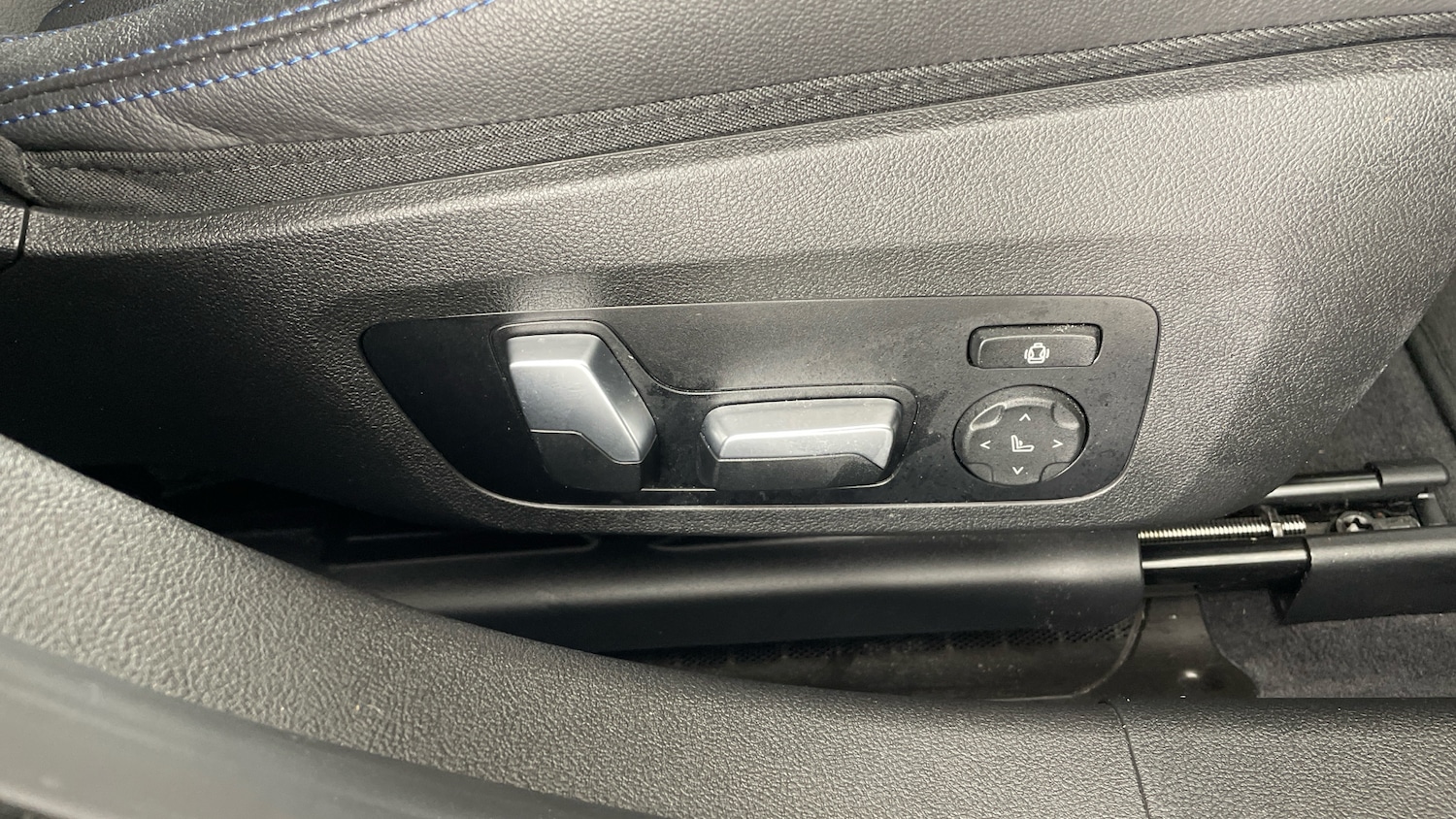 Used BMW 3 Series 2023 for sale - 77817861: Photo 55