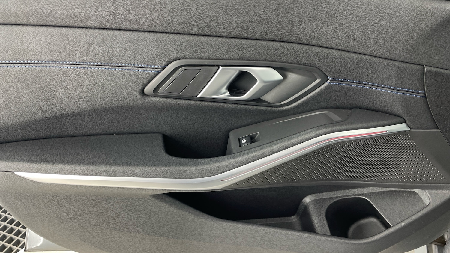 Used BMW 3 Series 2024 for sale - 77718500: Photo 26