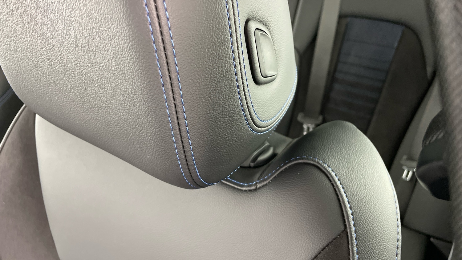 Used BMW 3 Series 2024 for sale - 77718500: Photo 29