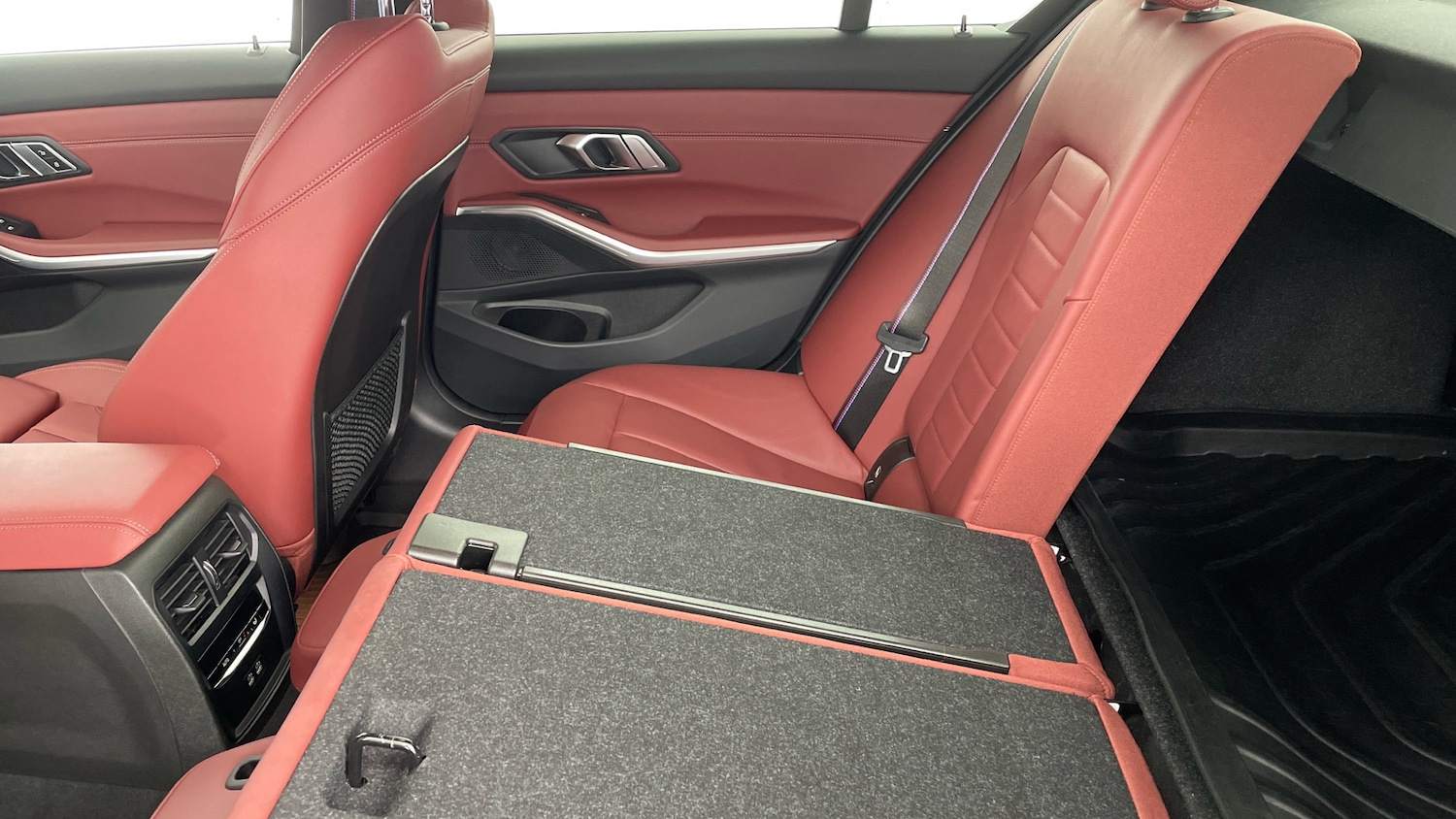 Used BMW 3 Series 2023 for sale - 77988960: Photo 37