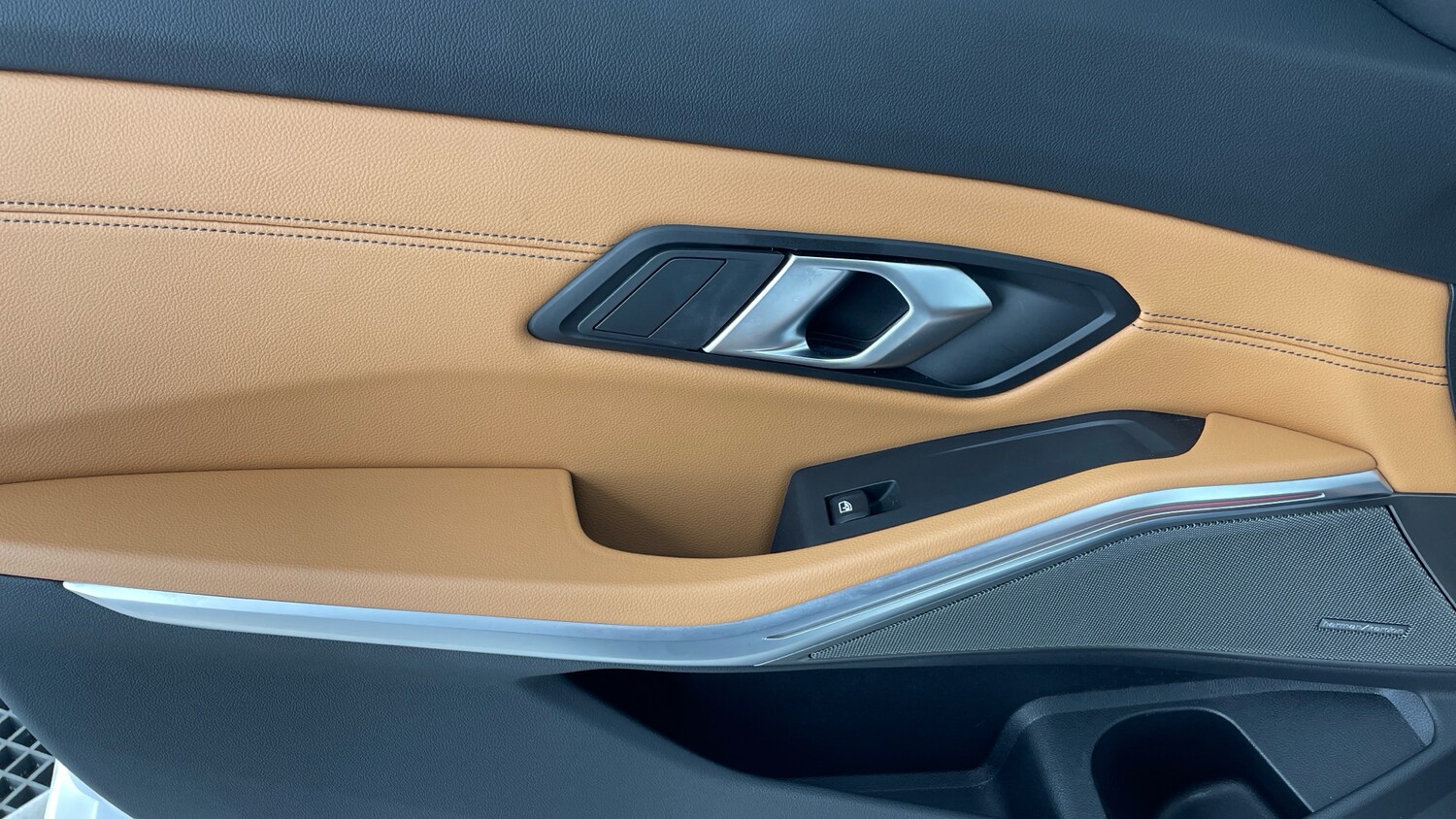 Used BMW 3 Series 2024 for sale - 77676995: Photo 26