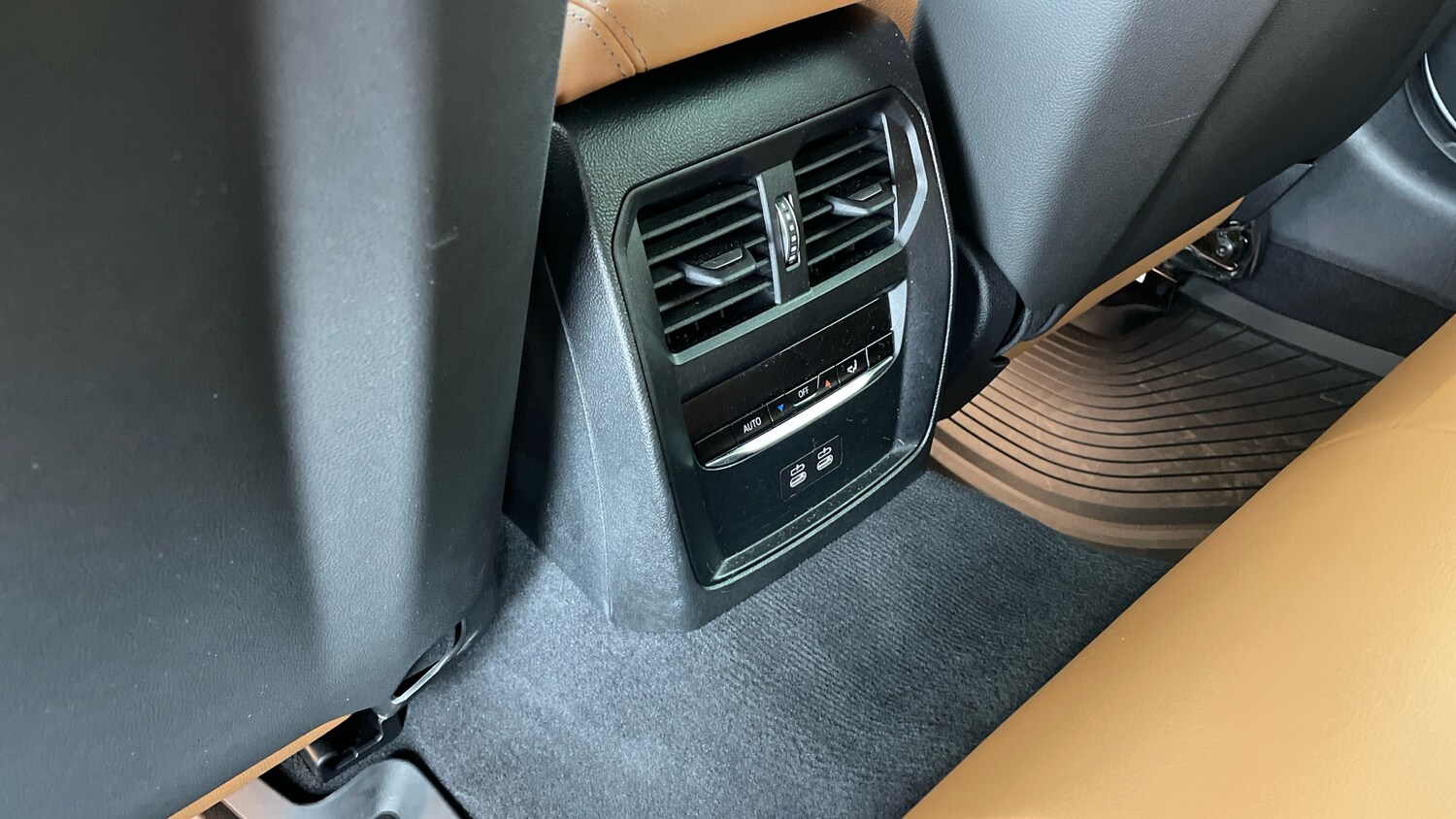 Used BMW 3 Series 2024 for sale - 77676995: Photo 32