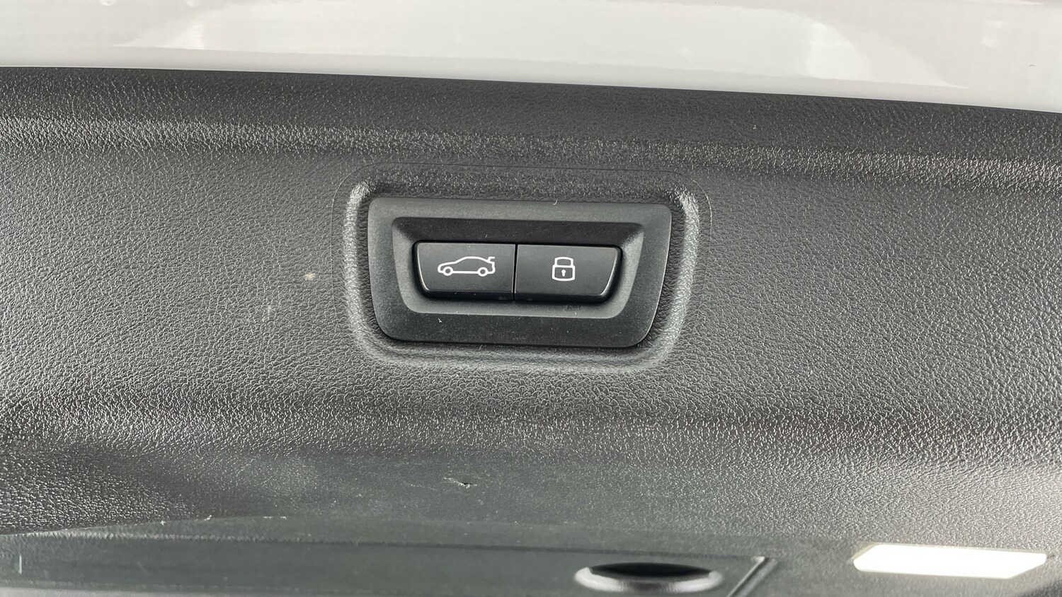 Used BMW 3 Series 2024 for sale - 77676995: Photo 43