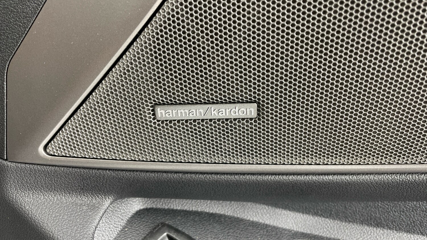 Used BMW 3 Series 2024 for sale - 77676995: Photo 52