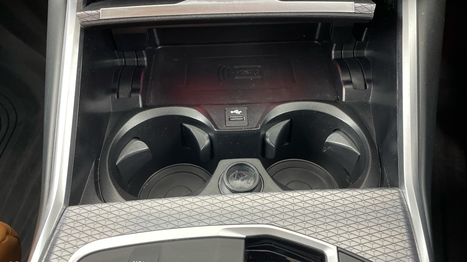 Used BMW 3 Series 2024 for sale - 77676995: Photo 60