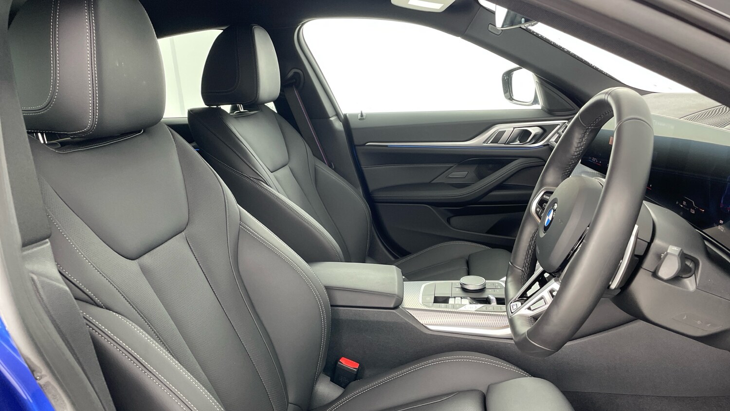 Used BMW 4 Series 2025 for sale - 77883840: Photo 11