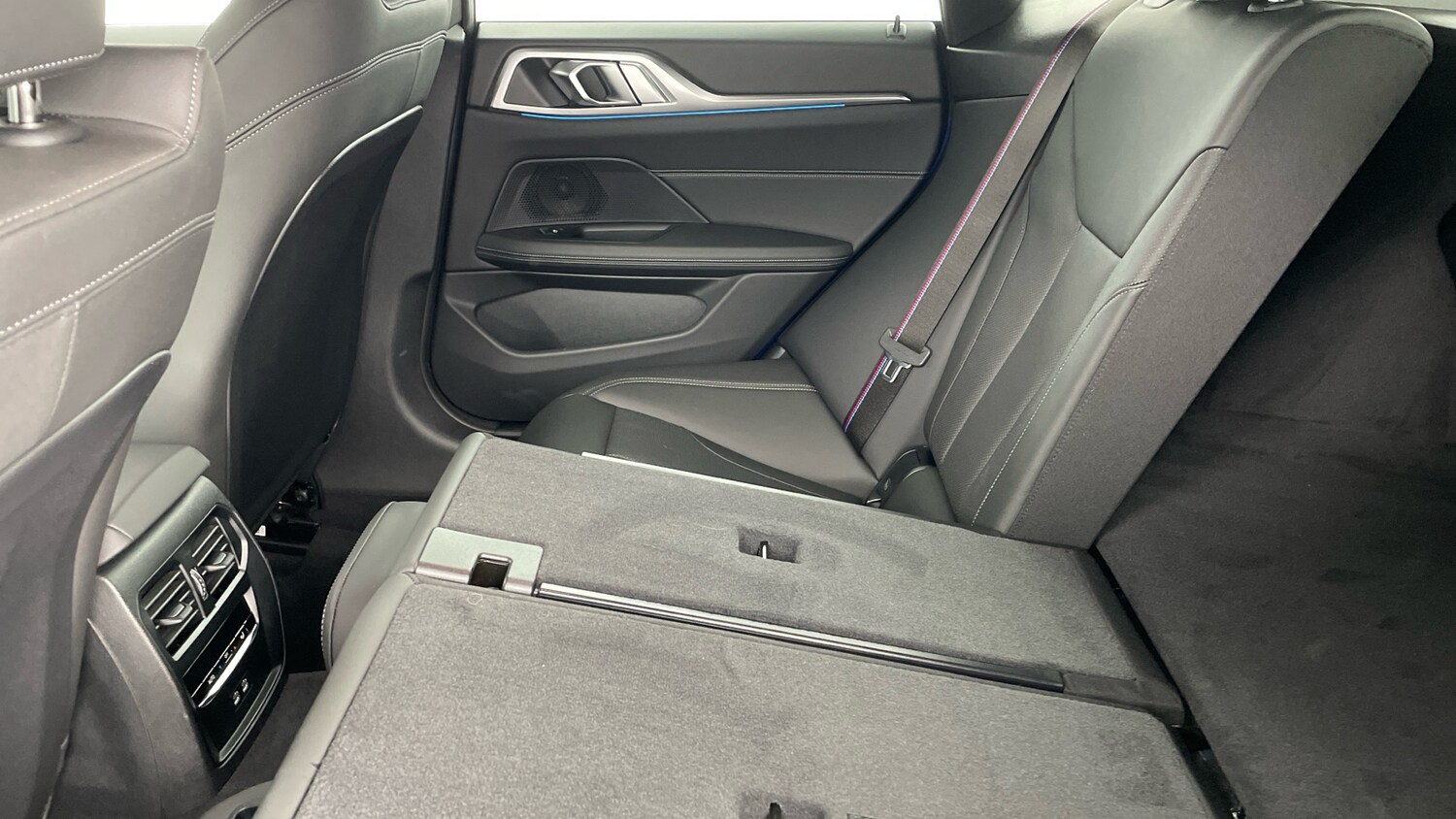 Used BMW 4 Series 2025 for sale - 77883840: Photo 37