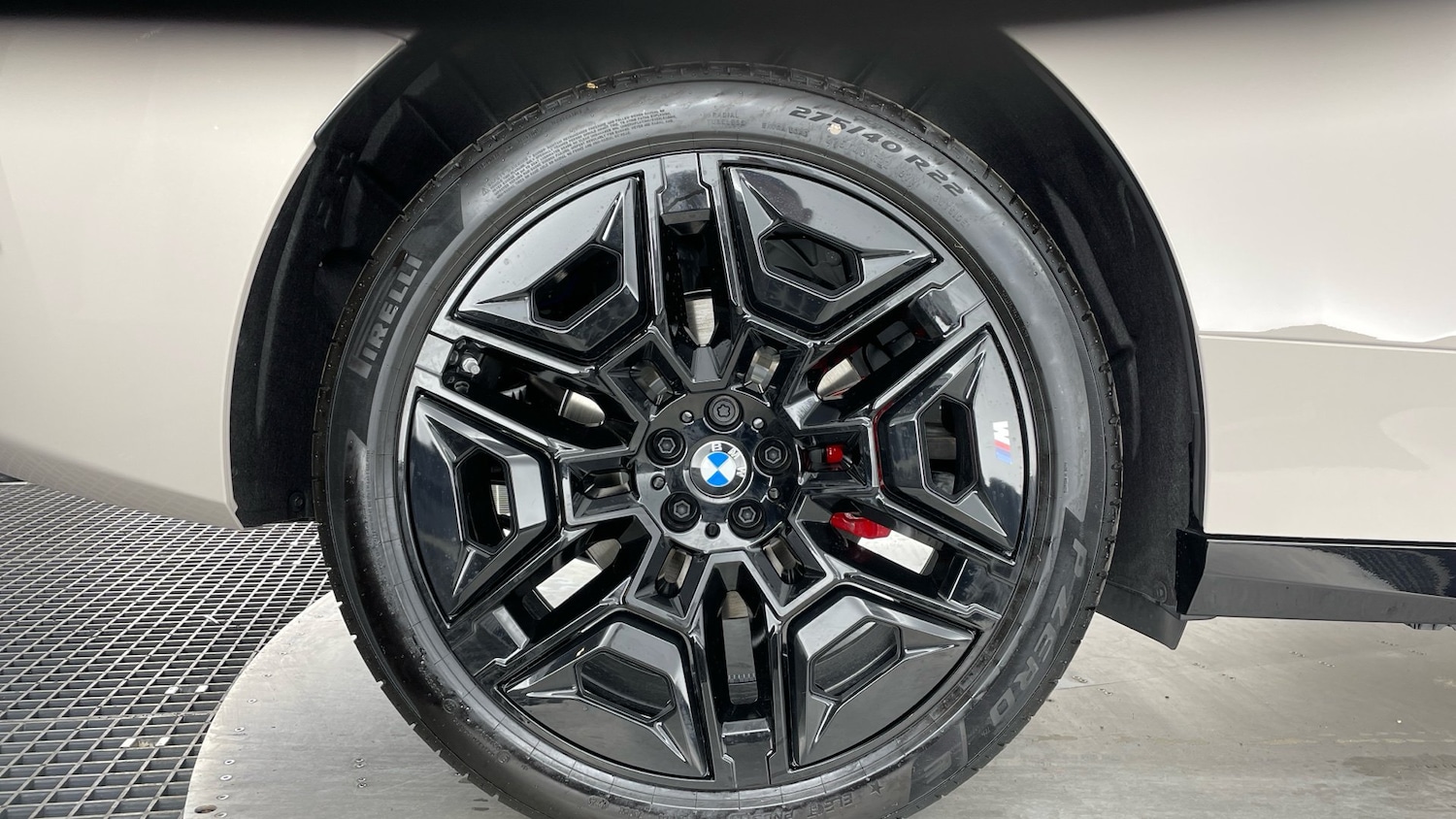 Used BMW iX 2025 for sale - 76614692: Photo 14