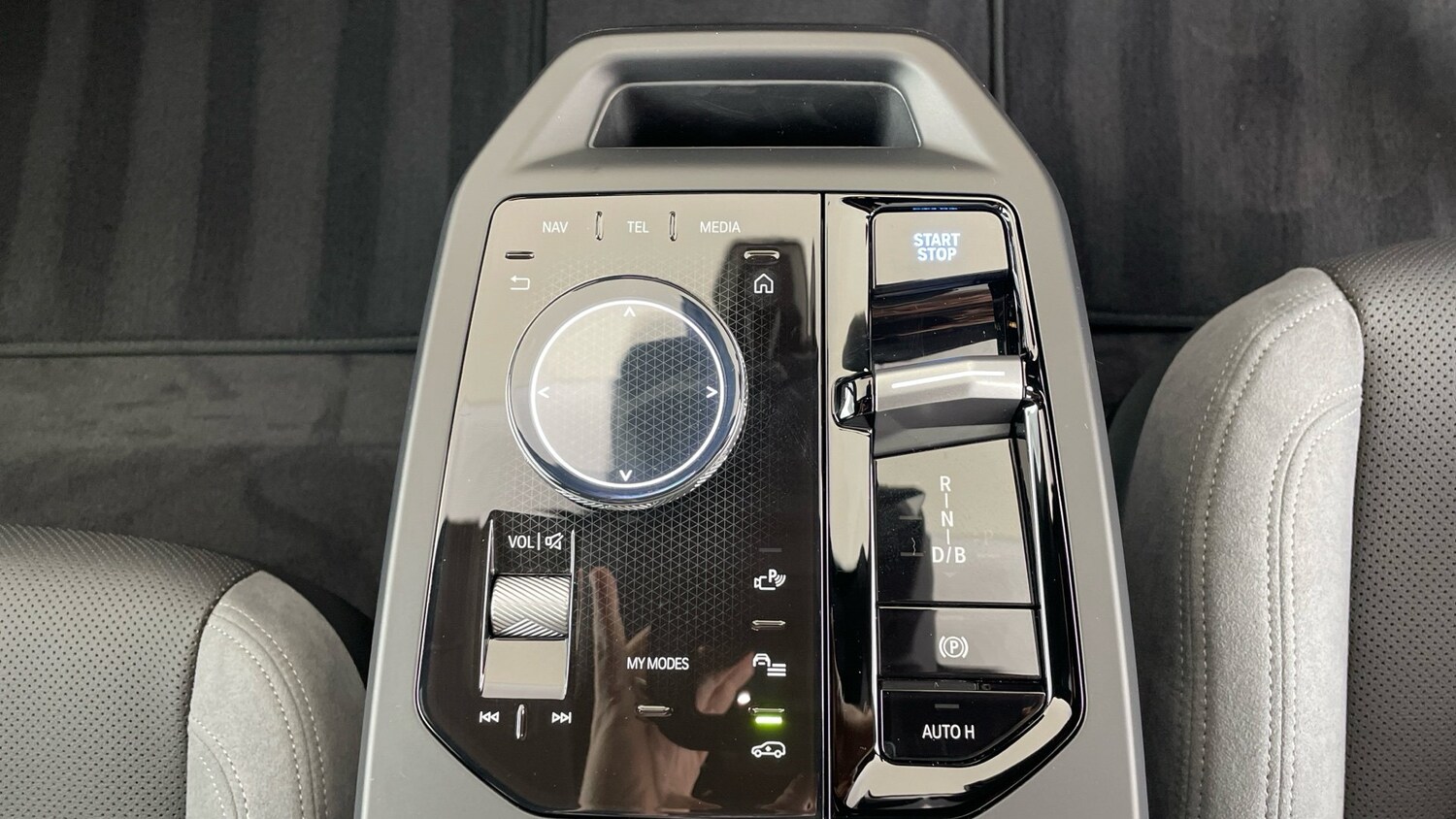 Used BMW iX 2025 for sale - 76614692: Photo 19