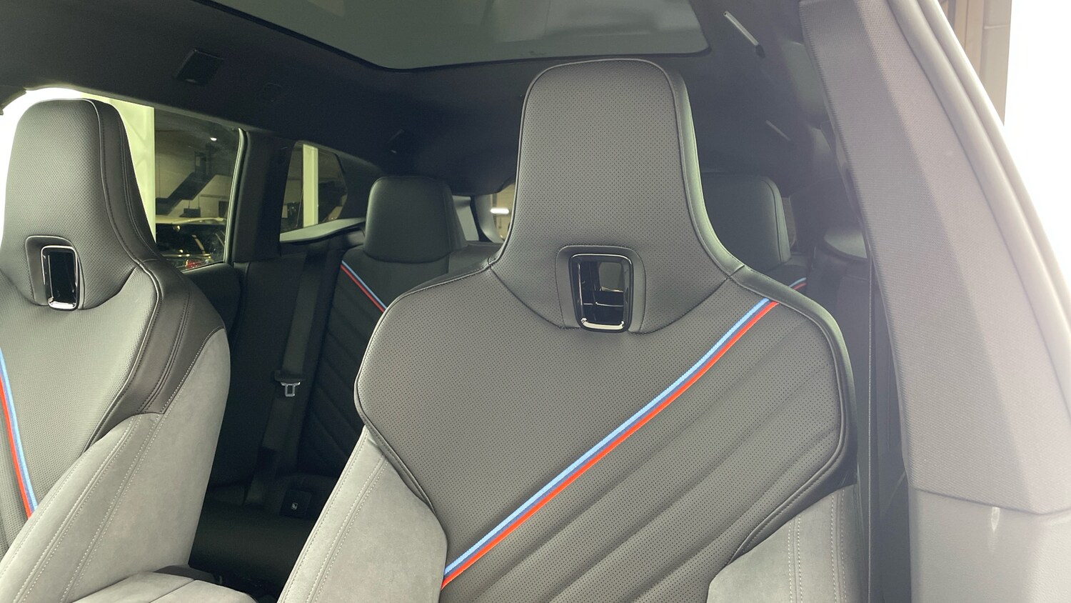 Used BMW iX 2025 for sale - 76614692: Photo 29