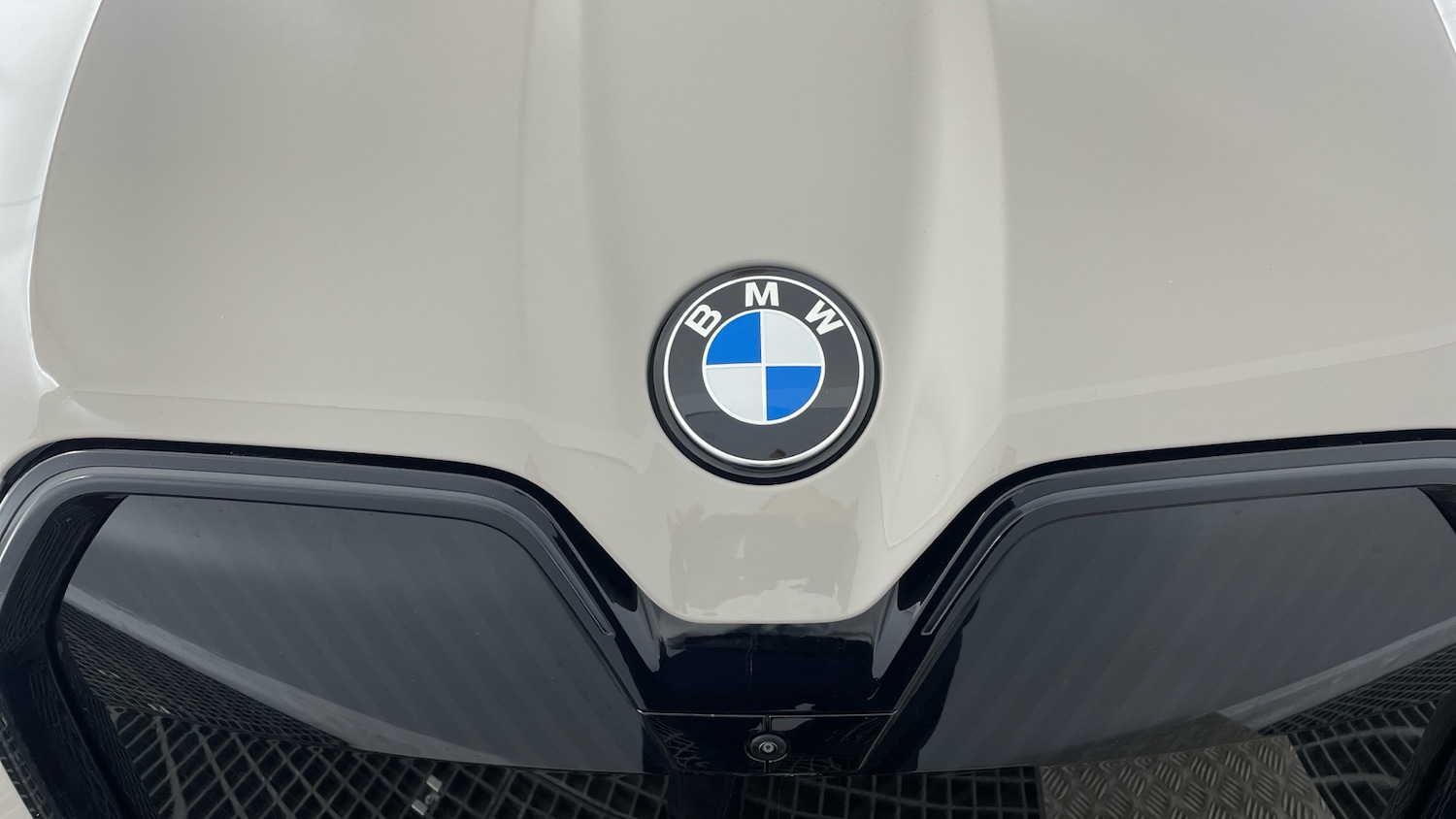 Used BMW iX 2025 for sale - 76614692: Photo 32