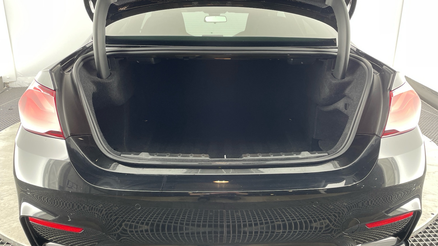 Used BMW M4 2019 for sale - 77629216: Photo 13