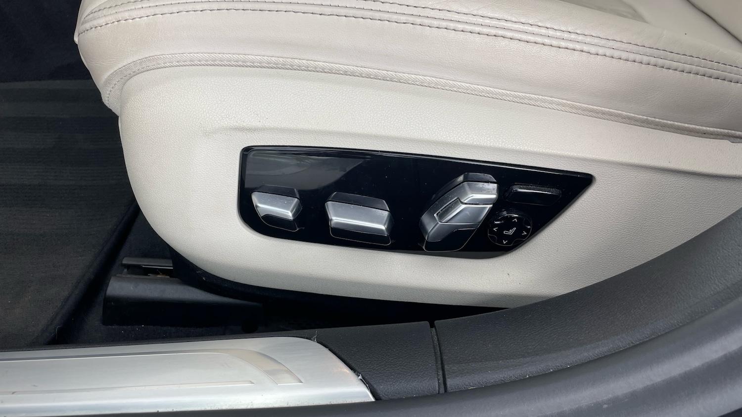 Used BMW 7 Series 2021 for sale - 76504843: Photo 27