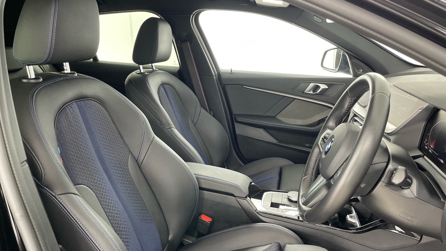 Used BMW 1 Series 2024 for sale - 77662447: Photo 11