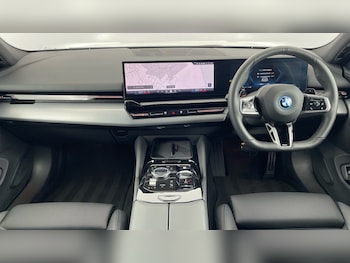 Used BMW 5 Series 2024 for sale - 75261395: Photo