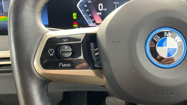 Used BMW iX 2022 for sale - 76265926: Photo 17