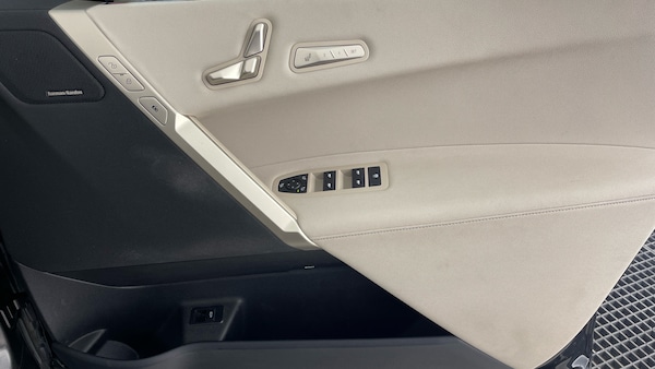 Used BMW iX 2022 for sale - 76265926: Photo 54