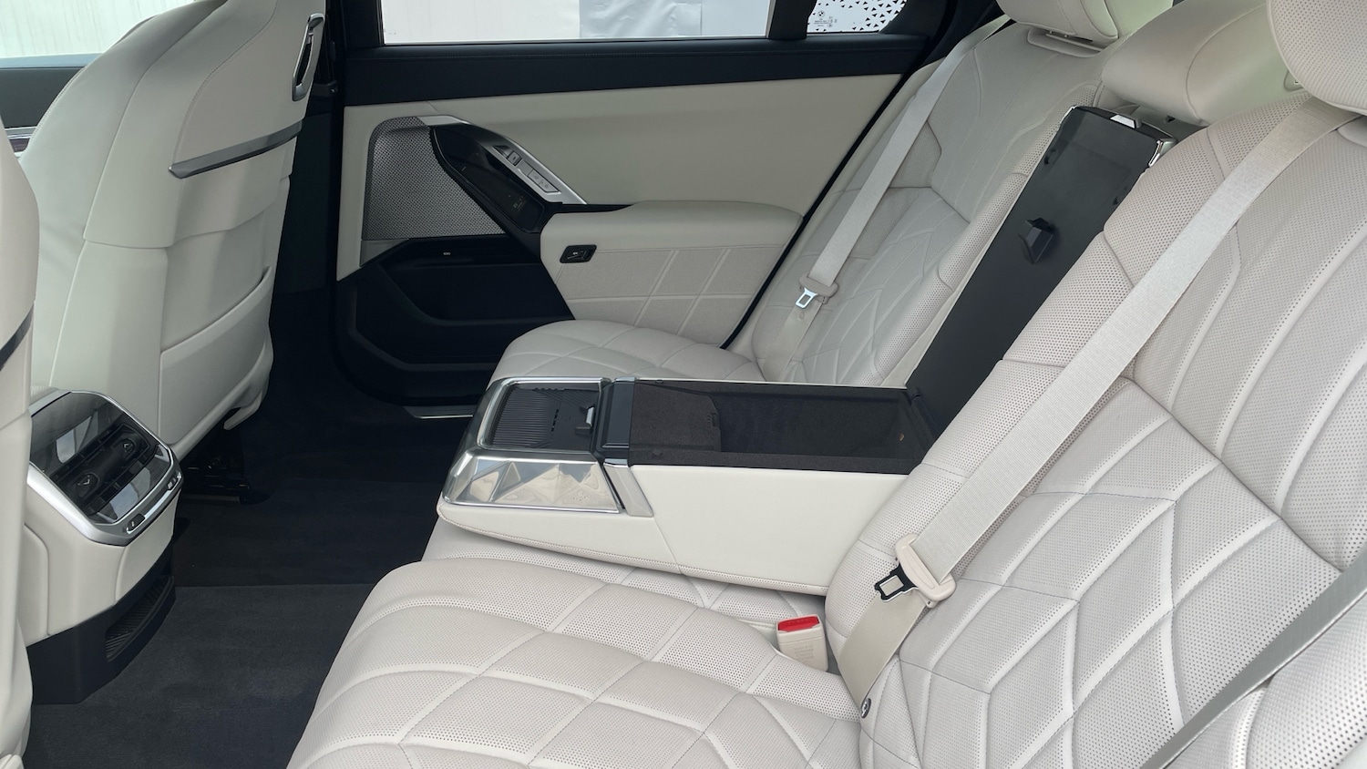 Used BMW i7 2025 for sale - 76891970: Photo 35