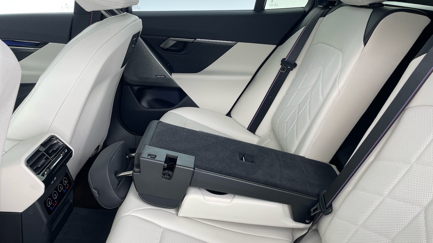 Used BMW i5 2025 for sale - 76450296: Photo 39