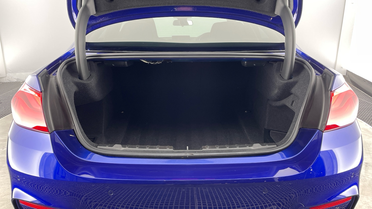 Used BMW M4 2019 for sale - 77172921: Photo 13