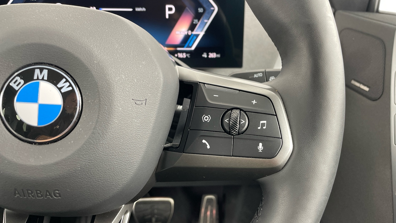 Used BMW iX 2025 for sale - 77206892: Photo 18