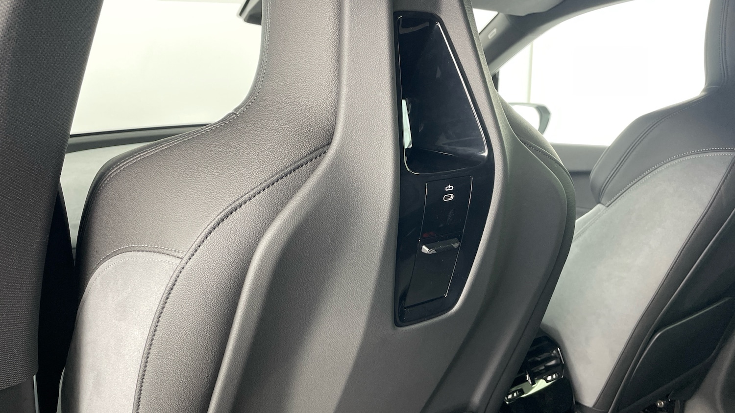 Used BMW iX 2025 for sale - 77206892: Photo 30