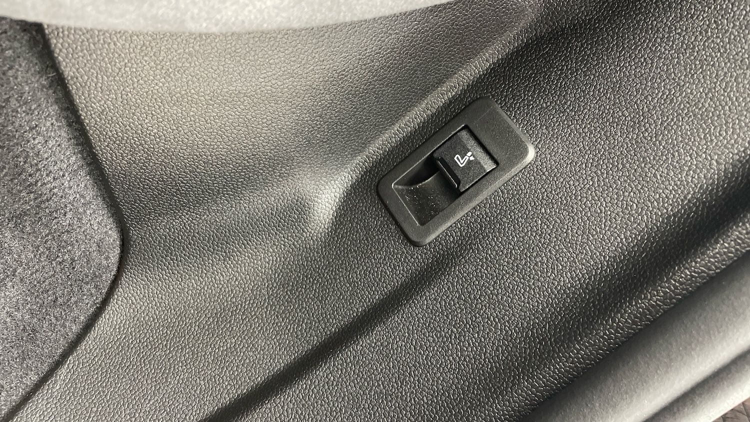 Used BMW iX 2025 for sale - 77206892: Photo 34