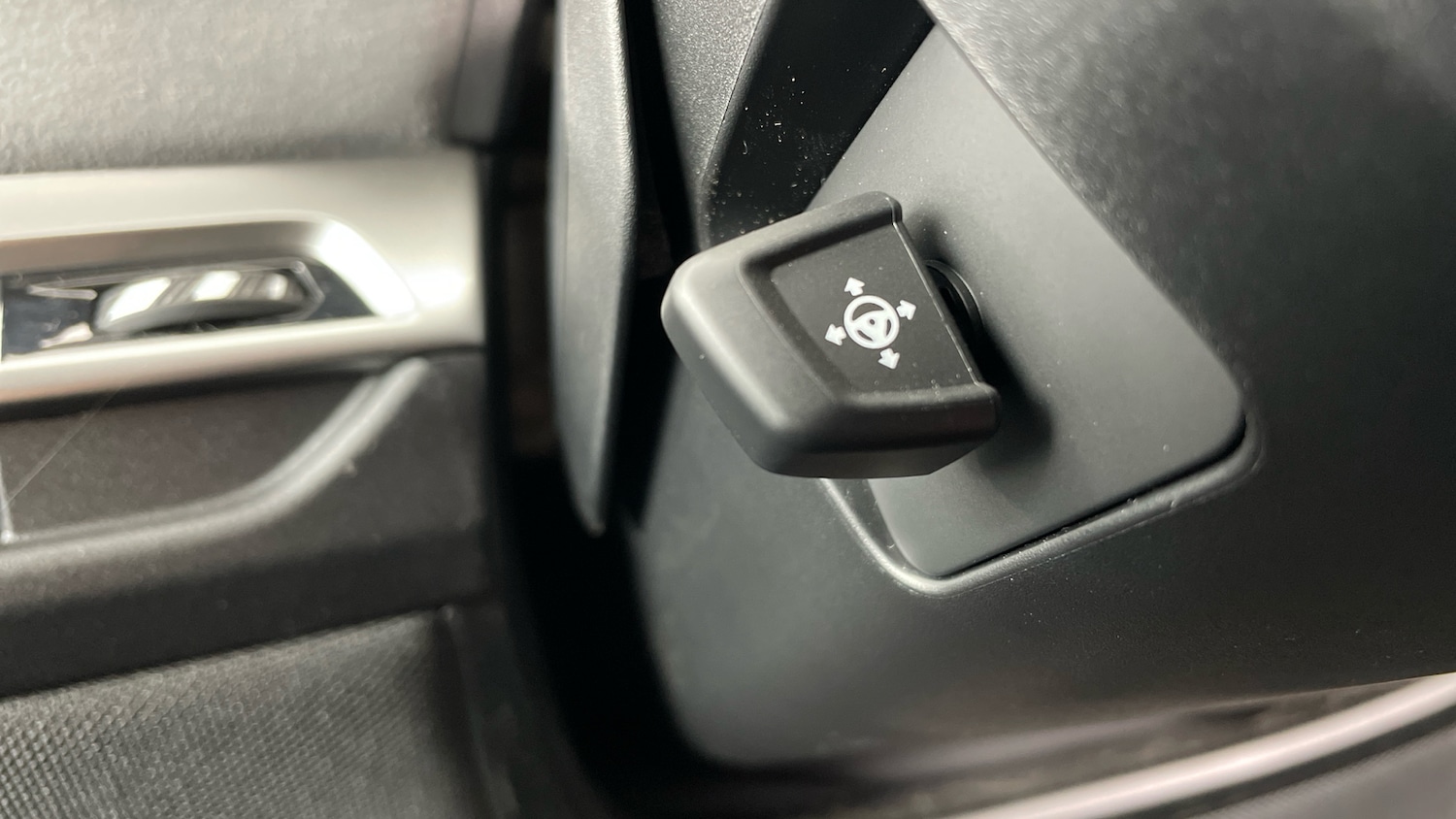 Used BMW iX 2025 for sale - 77206892: Photo 65