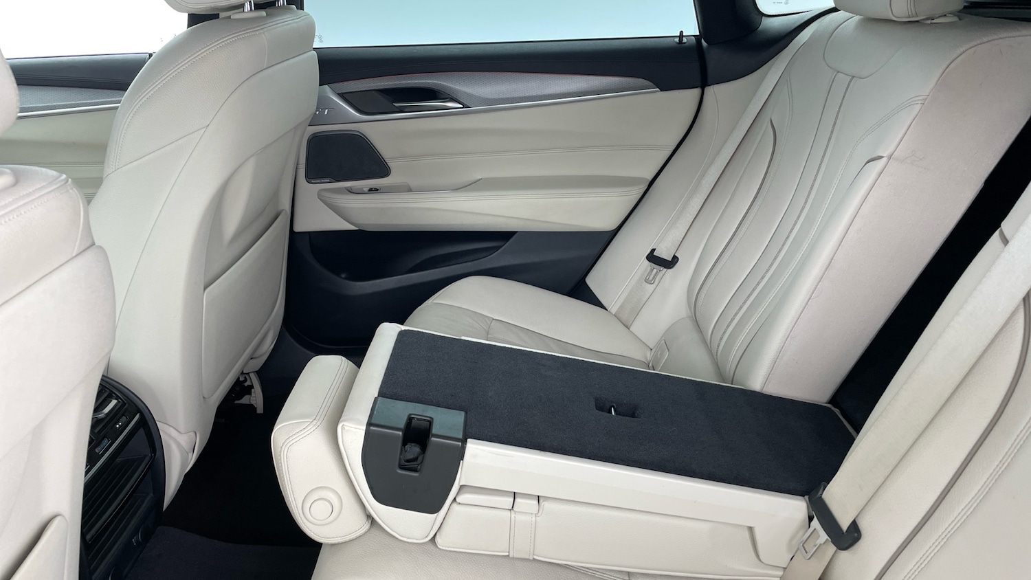 Used BMW 6 Series 2018 for sale - 76948174: Photo 37