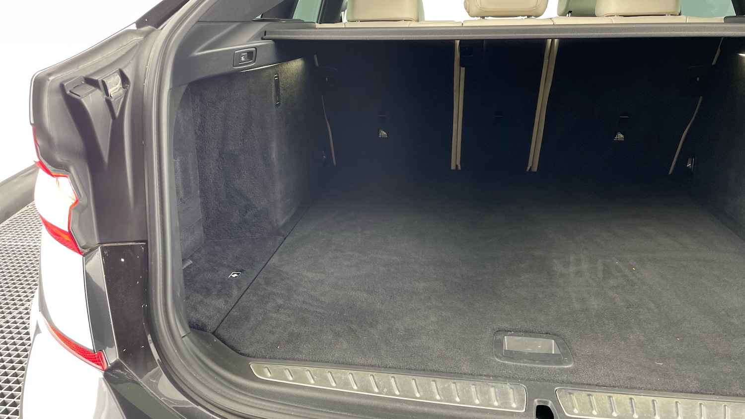 Used BMW 6 Series 2018 for sale - 76948174: Photo 40