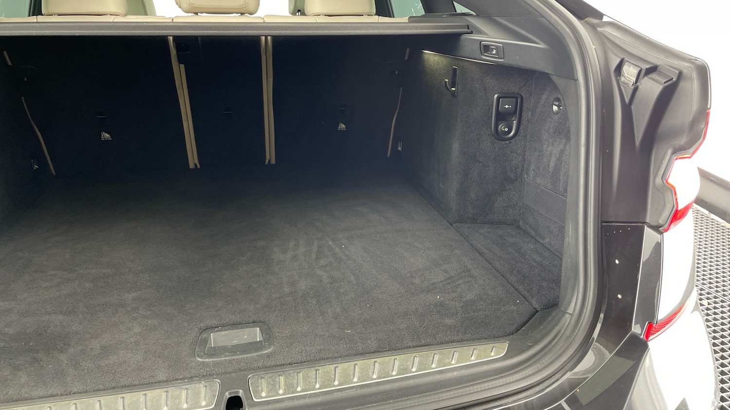 Used BMW 6 Series 2018 for sale - 76948174: Photo 41