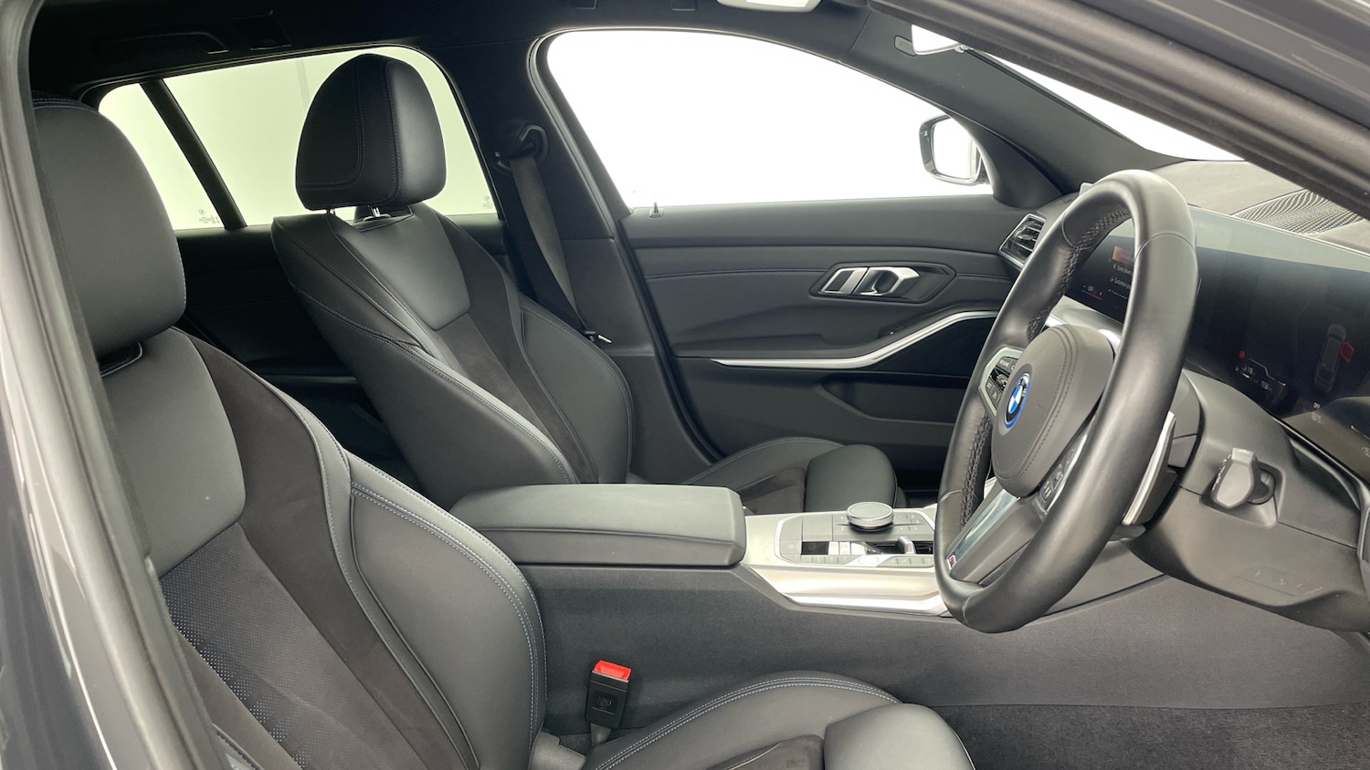 Used BMW 3 Series 2023 for sale - 76413249: Photo 11