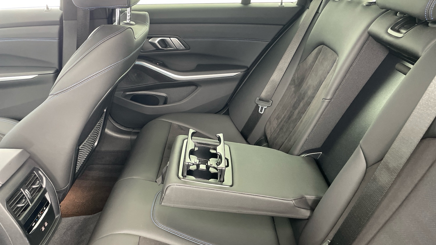 Used BMW 3 Series 2023 for sale - 76413249: Photo 35