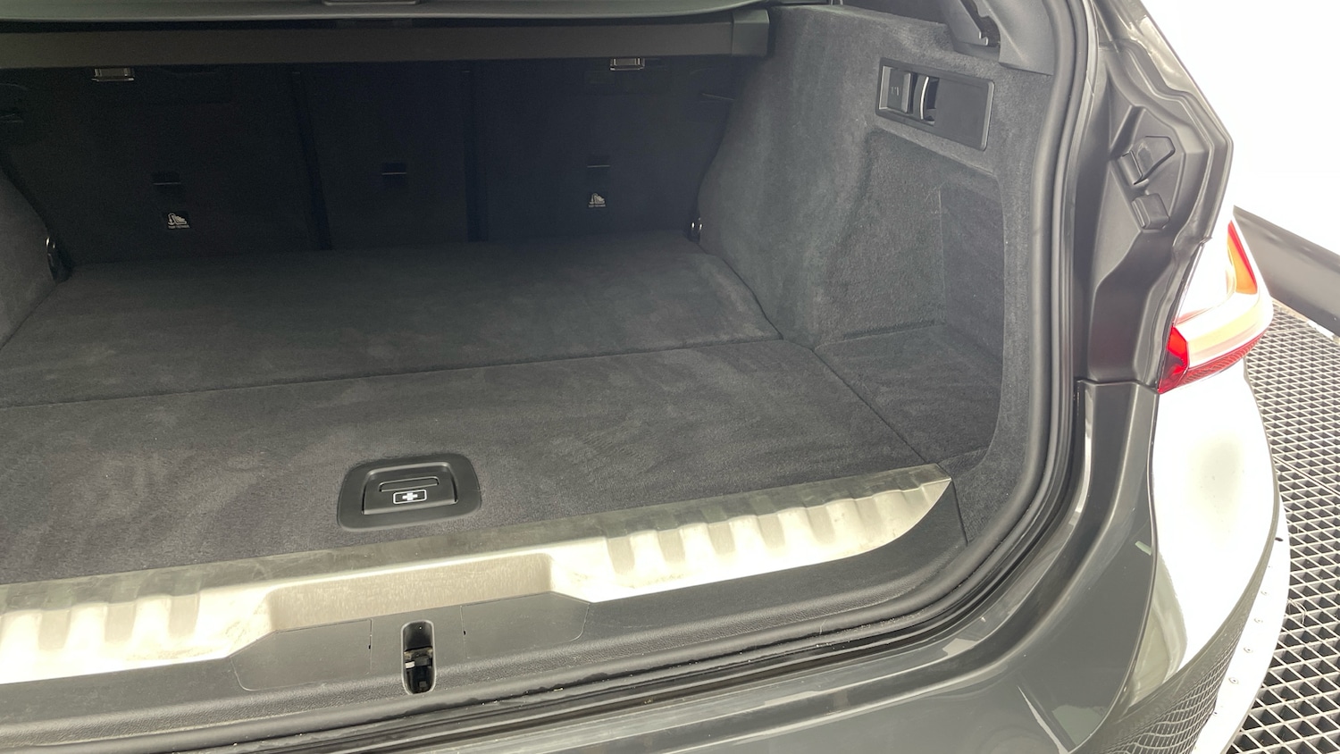 Used BMW 3 Series 2023 for sale - 76413249: Photo 41