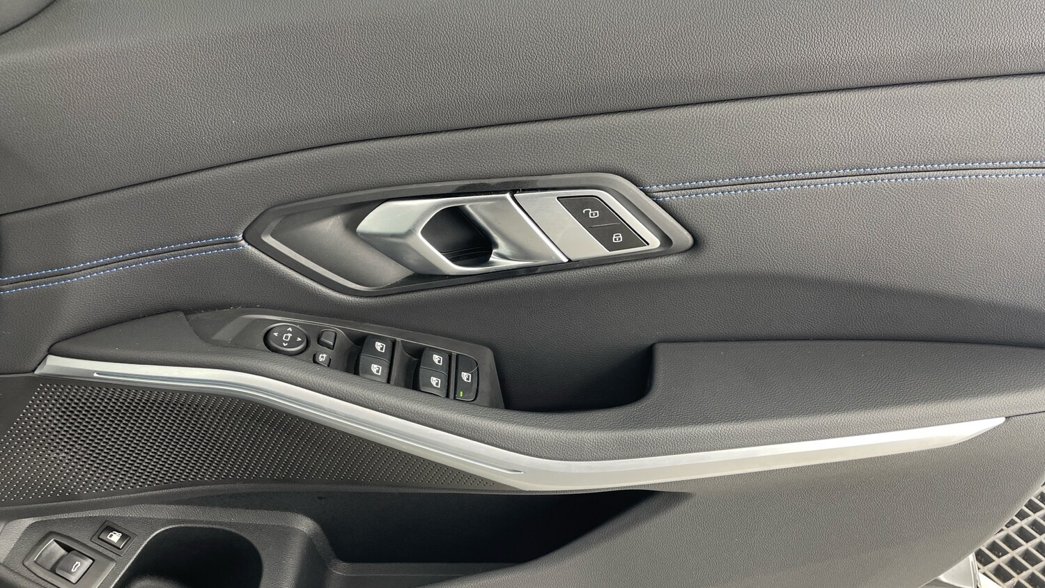 Used BMW 3 Series 2023 for sale - 76413249: Photo 55