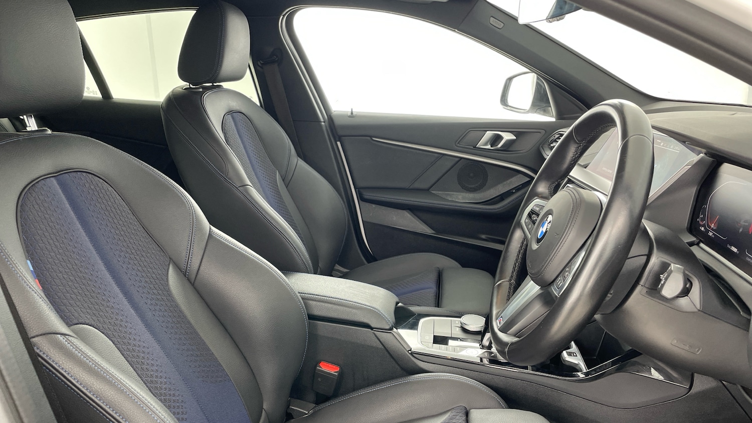 Used BMW 1 Series 2023 for sale - 77668383: Photo 11