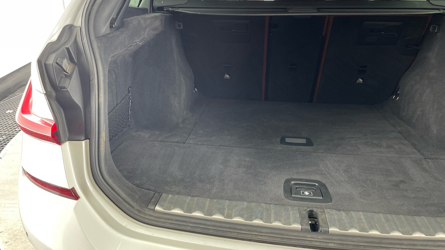 Used BMW 3 Series 2022 for sale - 76028009: Photo 38