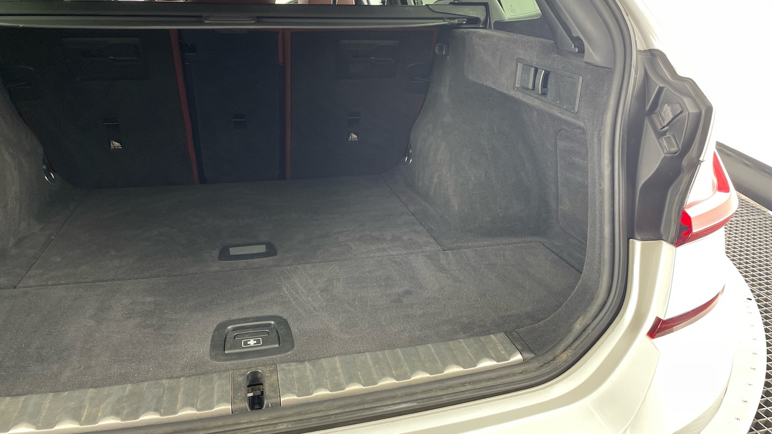 Used BMW 3 Series 2022 for sale - 76028009: Photo 39