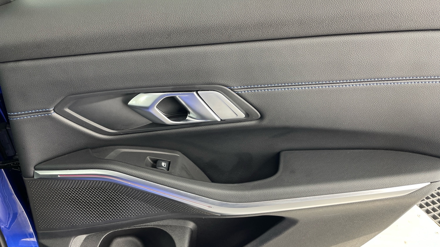 Used BMW 3 Series 2023 for sale - 77116383: Photo 46