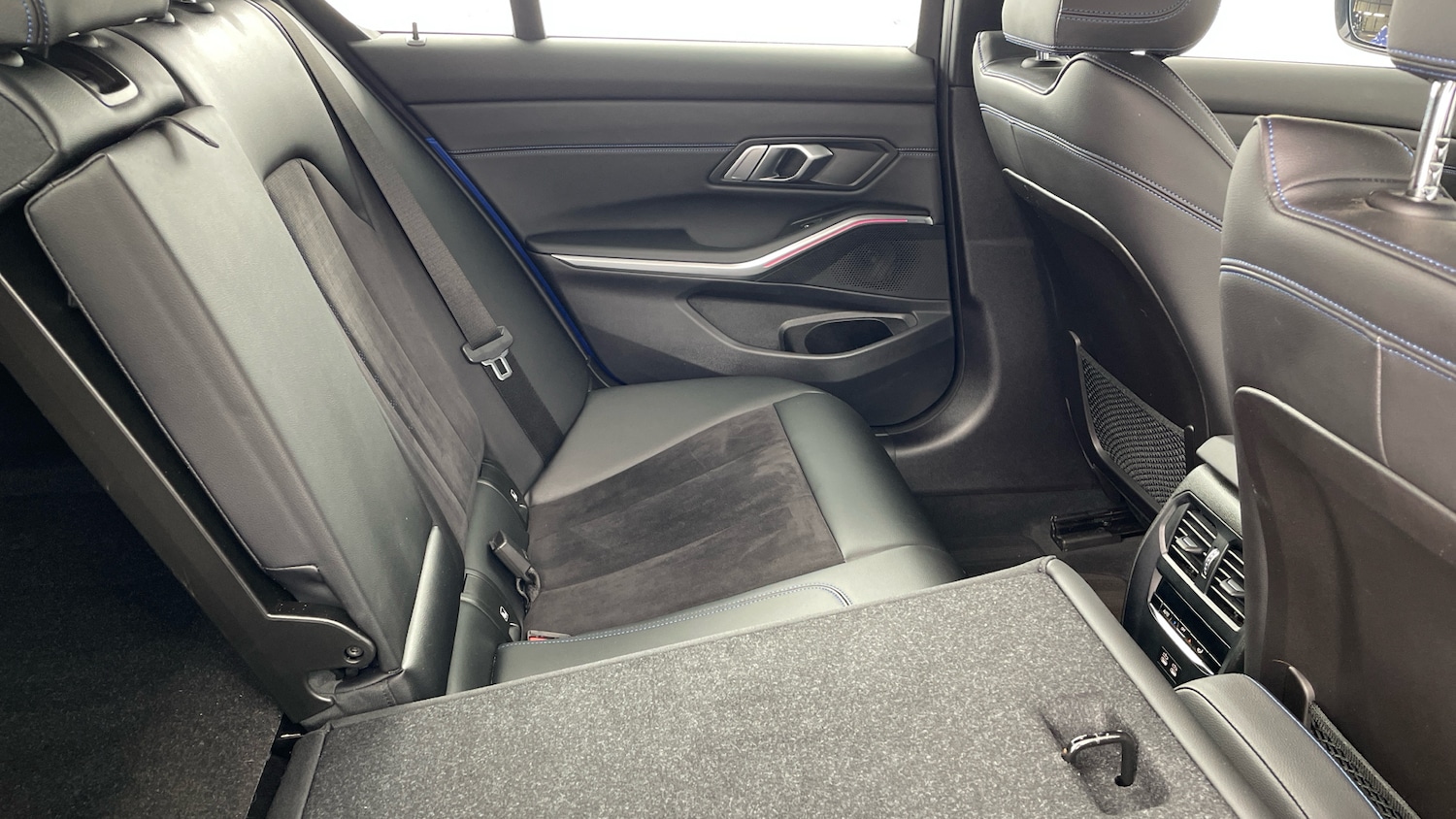 Used BMW 3 Series 2023 for sale - 77116383: Photo 49