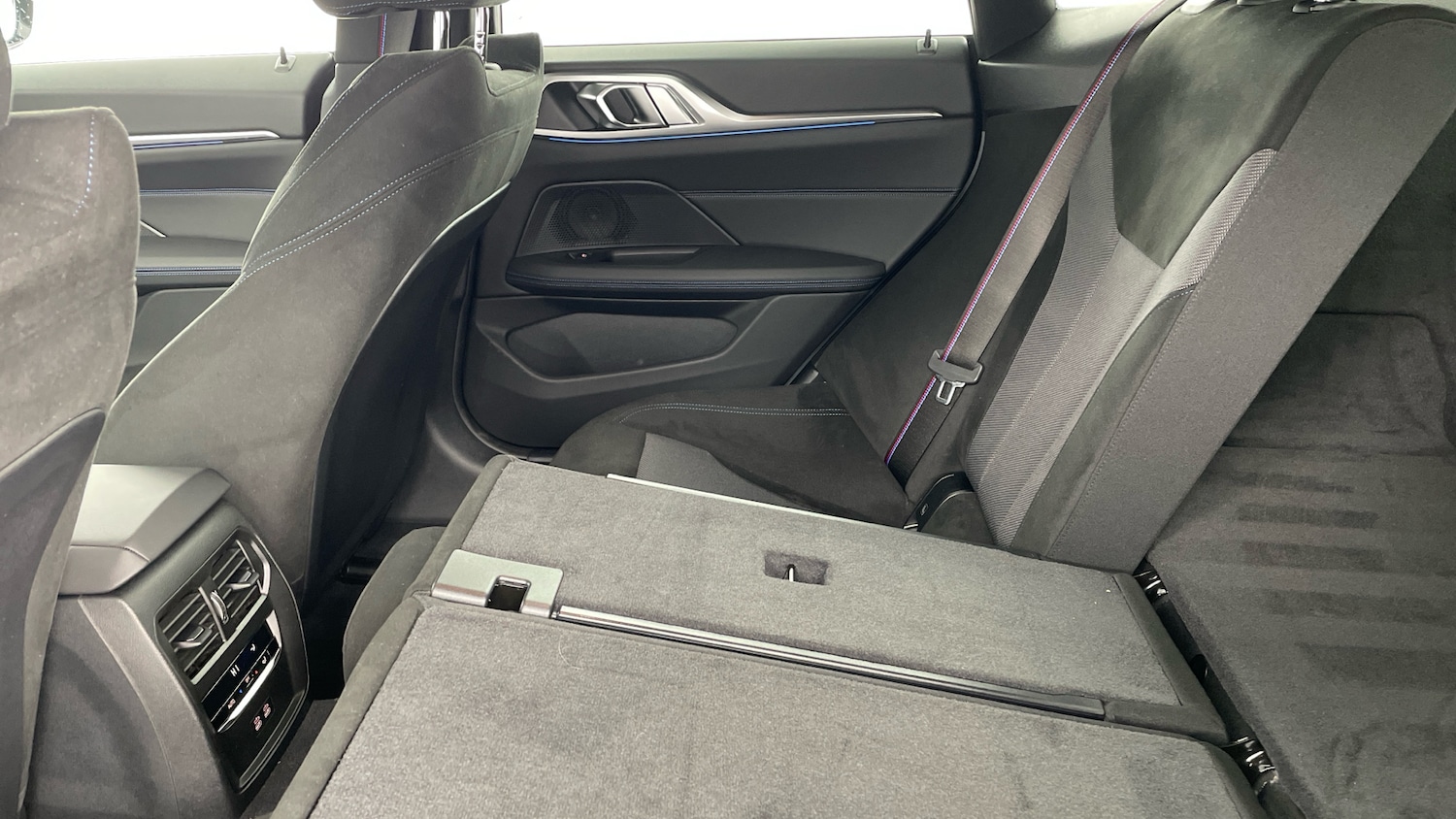 Used BMW i4 2025 for sale - 77137486: Photo 39